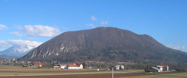 File:SmarnaGora.jpg