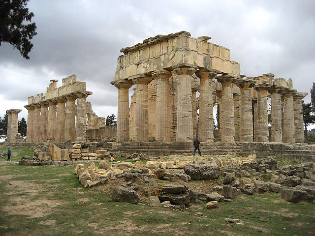 File:Temple of Zeus - Cyrene.jpg