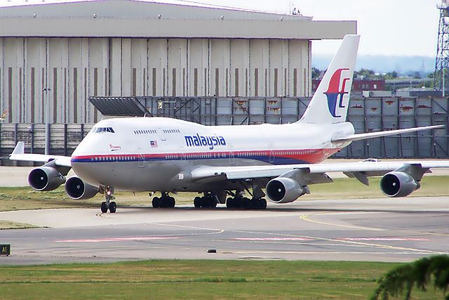 File:9M-MPL (7065090387).jpg