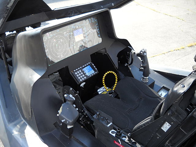 File:Lockheed Martin F-35 Lightning II mock-up instrument panel.JPG
