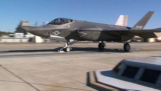 File:US Navy 111118-N-GR159-003 An F-35C Lightning II test aircraft piloted by Lt. Christopher Tabert launches for the first time from the new electroma.jpg