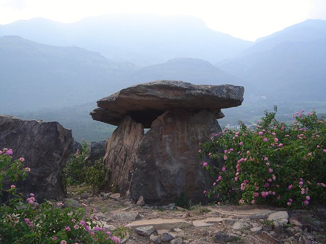 File:MarayoorDolmen.JPG