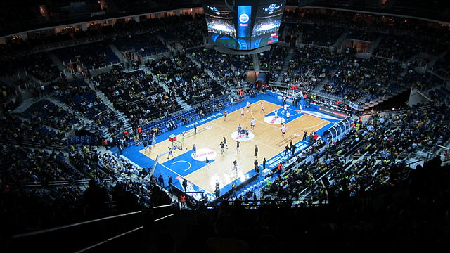 File:&Uuml;lker Sports Arena- Fenerbah&ccedil;e vs. Armani Milano.jpg