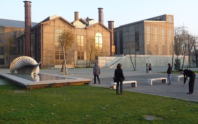 File:Sunset at Santral Istanbul.jpg