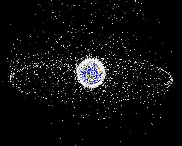 File:Debris-GEO1280.jpg