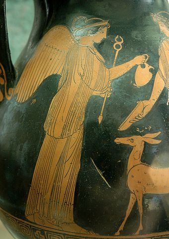 File:Winged goddess Cdm Paris 392.jpg