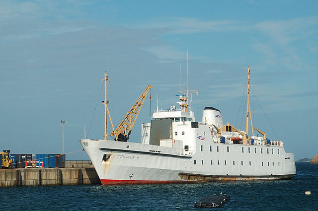 File:RMV Scillonian III docked at St Mary's harbour.jpg