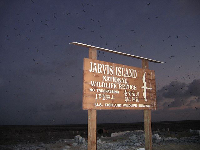 File:Jarvis Island No Trespassing Sign.jpg