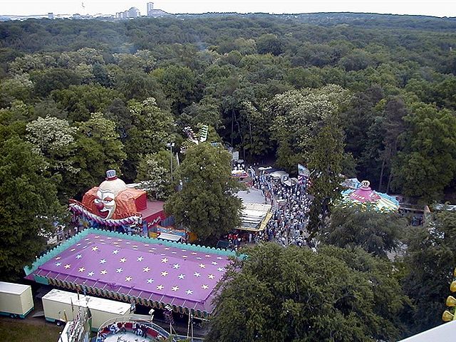 File:Frankfurt-Waeldchestag.jpg