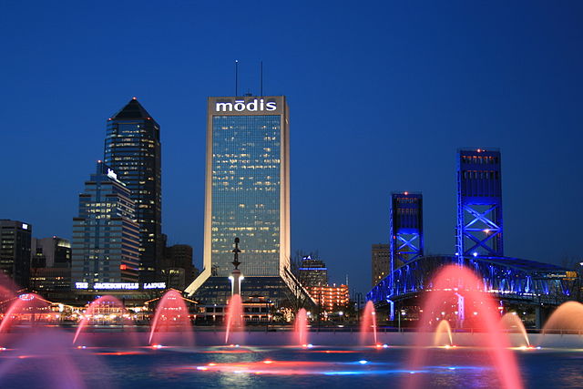 File:Friendship Fountain at Night.JPG