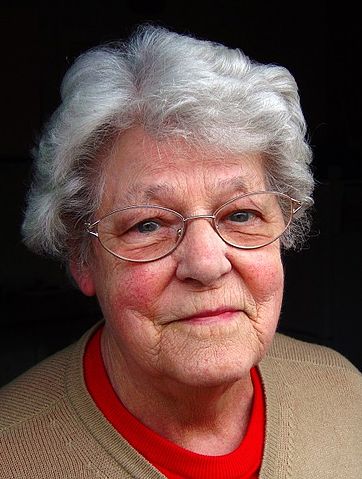 File:HappyPensioneer.jpg