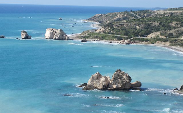 File:2rocks.jpg