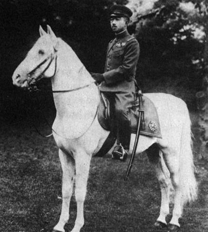 File:Hirohito Sirayuki.jpg