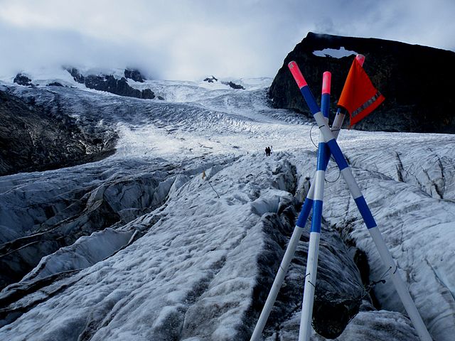 File:GornerGlacier 002.jpg