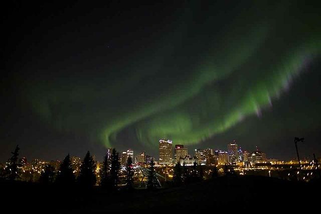 File:Aurora over Downtown Edmonton.jpg