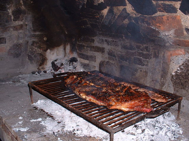 File:TraditionalAsado.jpg
