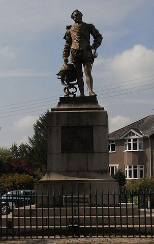 File:DrakeStatueTavistock.jpg