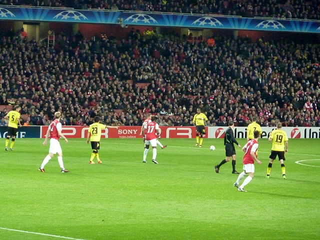 File:Arsenal vs Borussia Dortmund.jpg