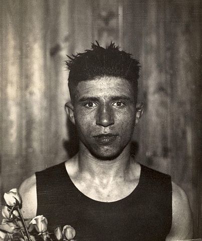 File:Bep van Klaveren, Olympische Spelen 1928 Amsterdam.jpg
