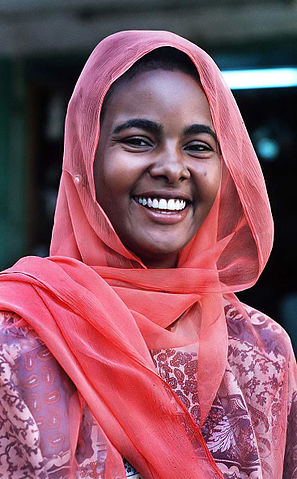 File:Sudan - smiling lady.jpg
