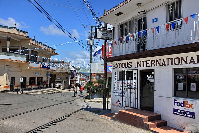 File:Street scene in san ignacio.jpg