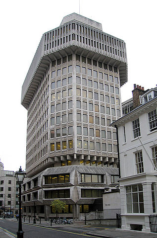 File:HomeOffice QueenAnnesGate.jpg