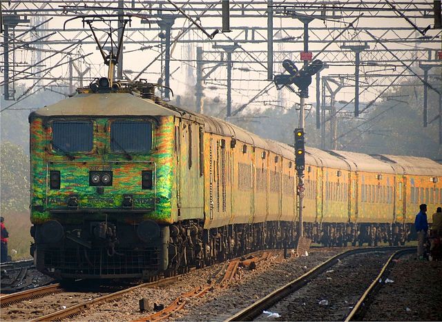 File:Delhi Duronto.jpg