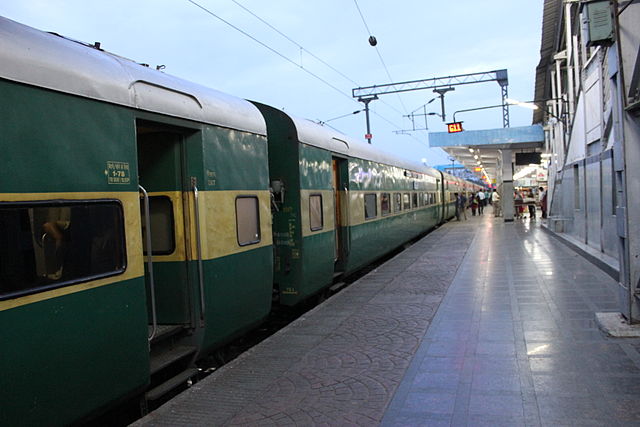 File:Garib Rath.JPG