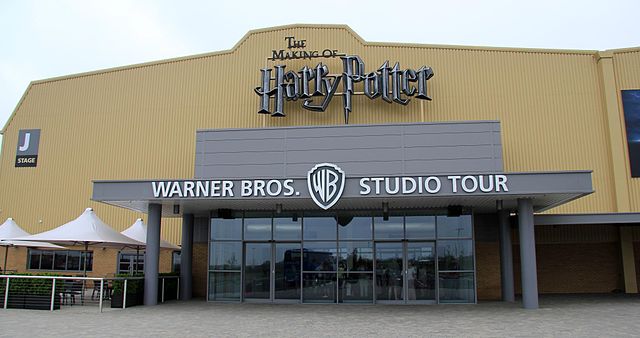 File:Harry Potter Leavesden entrance.jpg