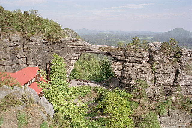 File:Pravcicka brana 001.jpg