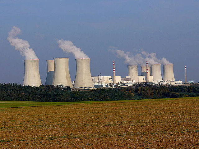 File:Nuclear.power.plant.Dukovany.jpg