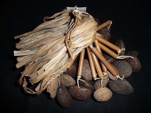 File:PNG Rattle QM-r.jpg