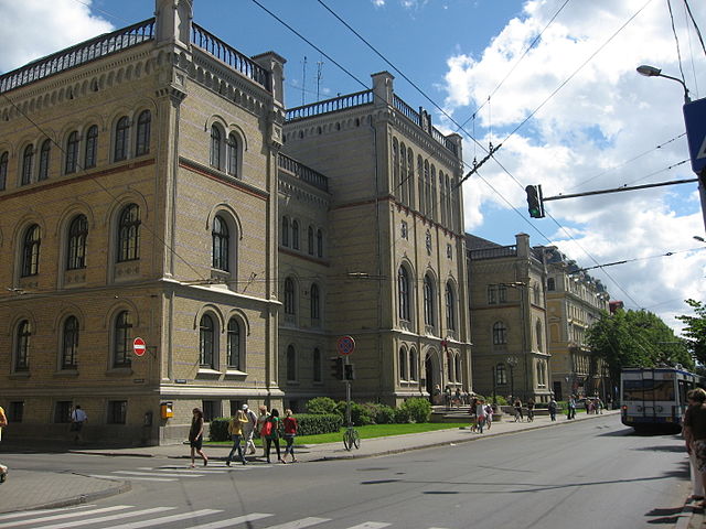 File:Loty&scaron;sk&aacute; univerzita.jpg