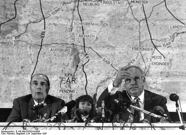File:Bundesarchiv B 145 Bild-F076314-0006, Manching, Manöver Frankreich-Deutschland.jpg