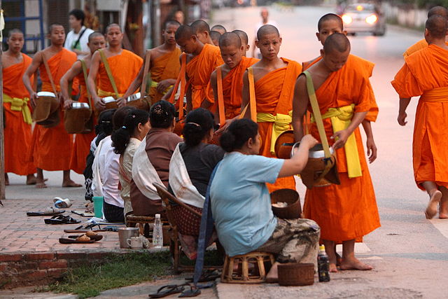 File:Luang Prabang Monks Alm Dawn 01.jpg