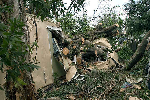 File:Hurricane damage to mobile home in Davie Florida.jpg
