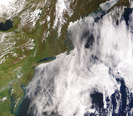 File:ShipTracks MODIS 2005may11.jpg