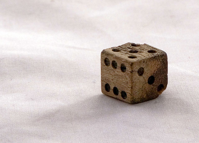File:Die bone.jpg