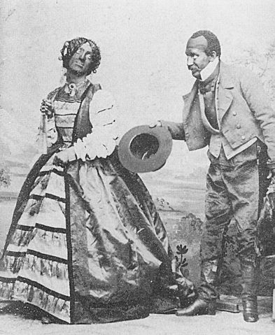 File:Howard and Griffin wench.jpg