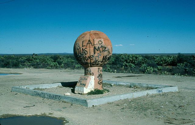 File:Tropic-cancer-slp-mexico.JPG