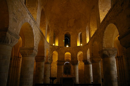 File:Whitetowerchapel.jpg