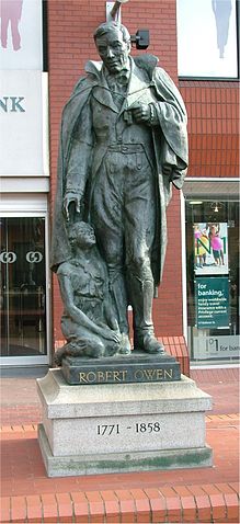 File:Robert Owen statue - Manchester - April 11 2005.jpg