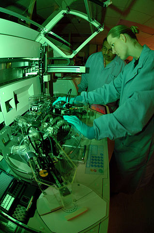 File:Allergy testing machine.jpg