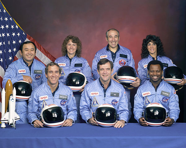 File:Challenger flight 51-l crew.jpg