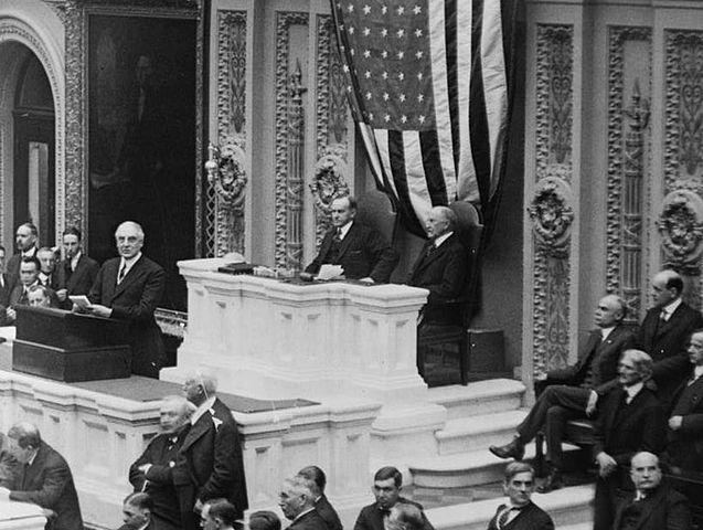 File:Harding-address-Coolidge-Gillett.jpg
