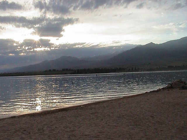 File:Issyk Kul at sundown.jpg