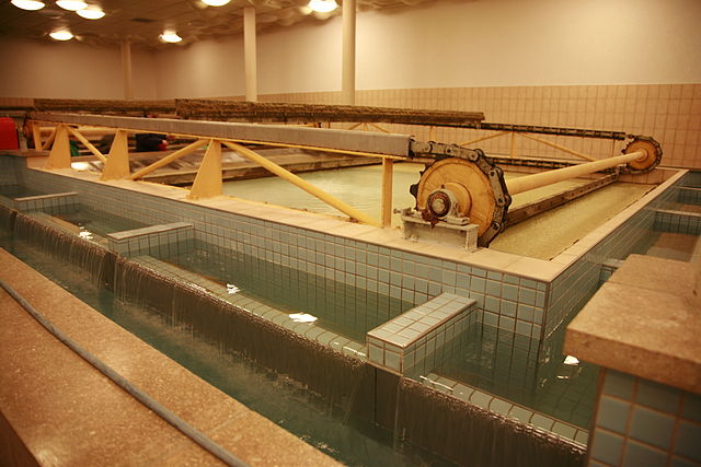 File:Usine Bret MG 1644.jpg
