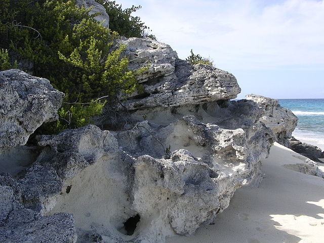 File:EolianiteLongIsland.JPG