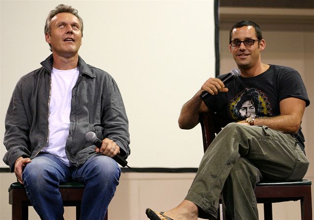 File:Anthony Stewart Head and Nicholas Brendon Aug 2004.jpg