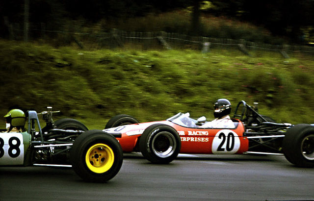 File:1969 F3 Guards Trophy Brands Hatch James Hunt Brabham BT21.jpg